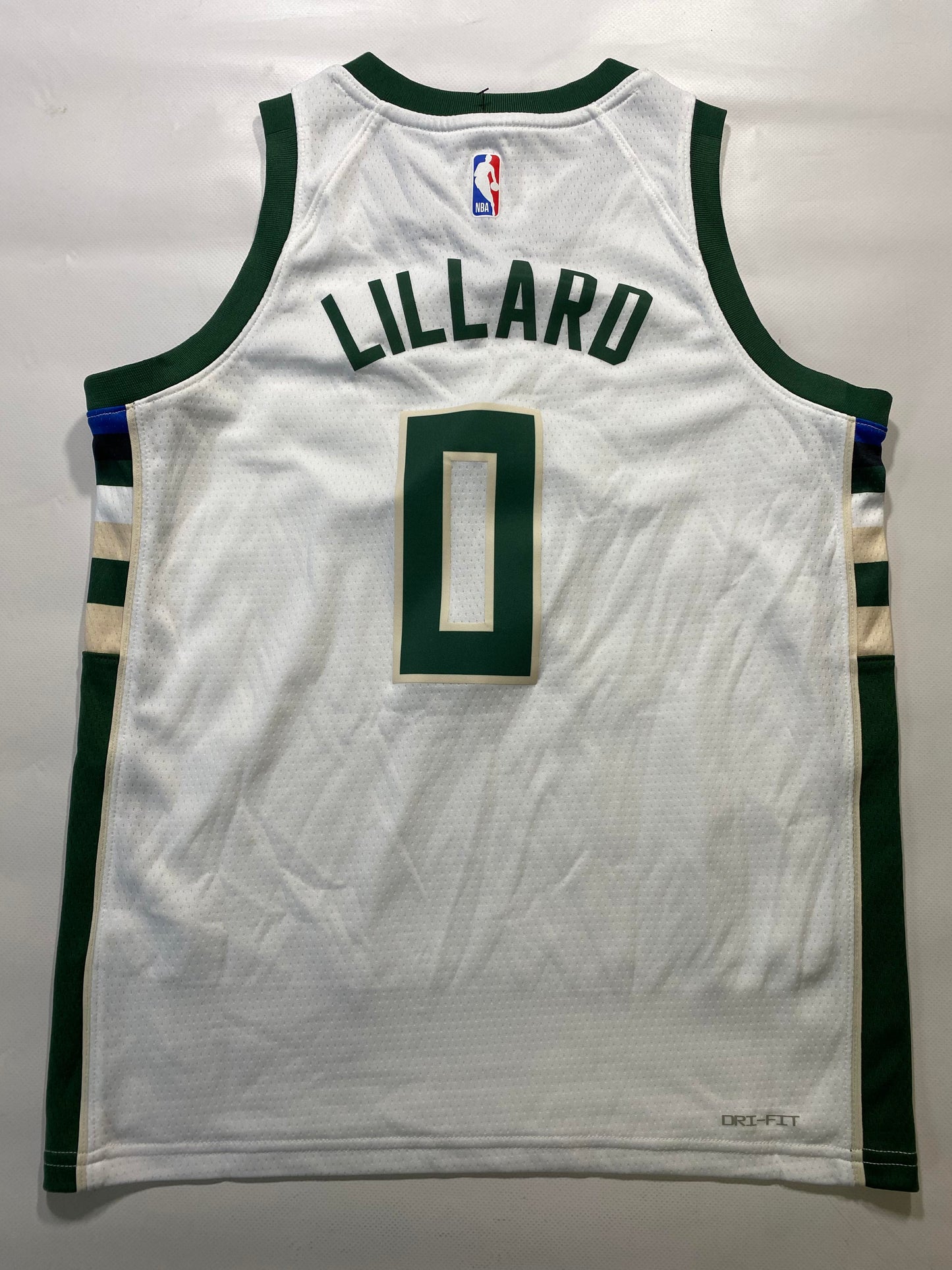 Milwaukee Bucks #0 Damien Lillard Nike Association NBA Jersey - Youth Medium