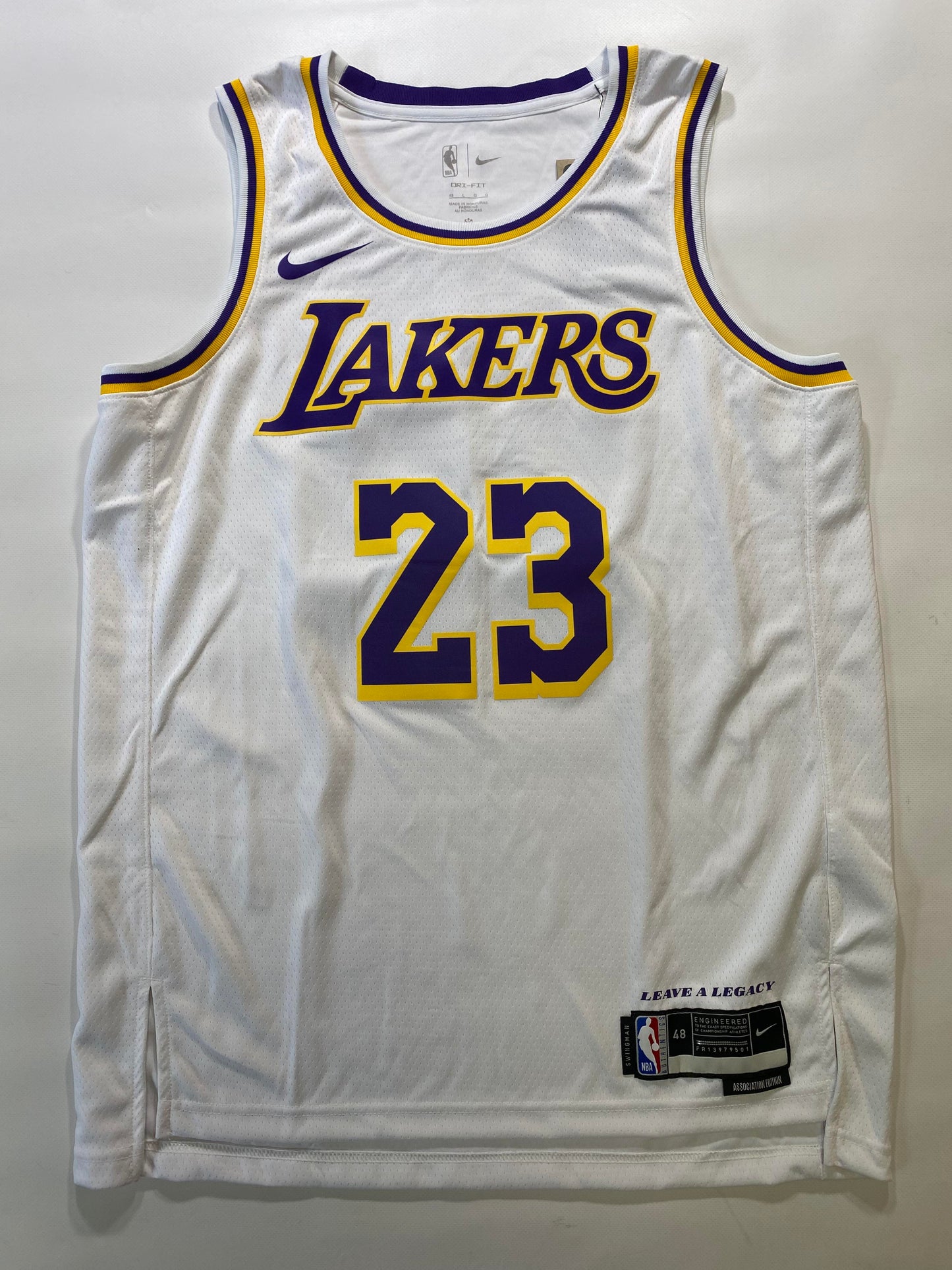 Los Angeles Lakers #23 LeBron James Nike NBA Association Jersey - Mens Large