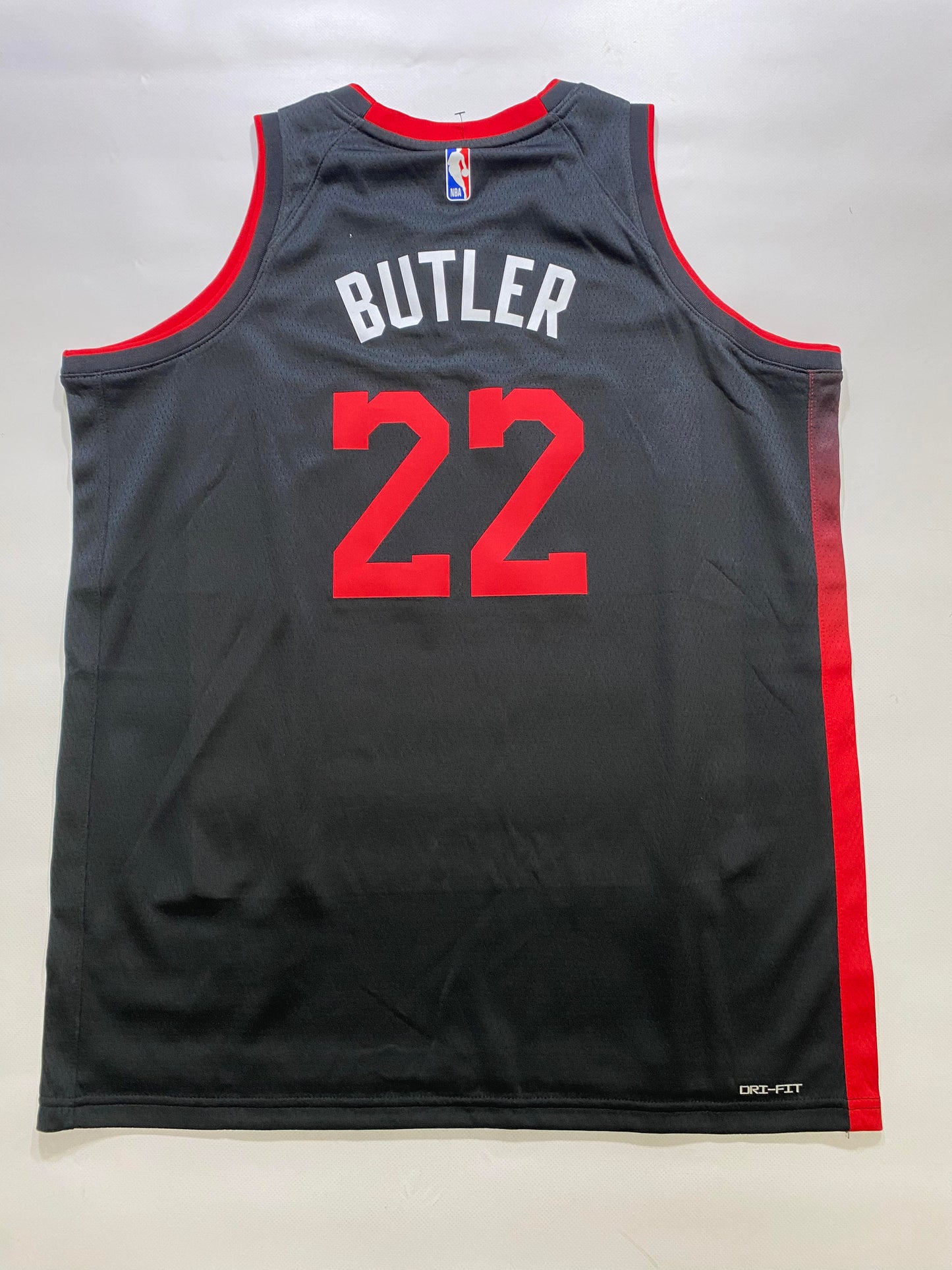 Miami Heat #22 Jimmy Butler Nike City NBA Jersey - Youth XL