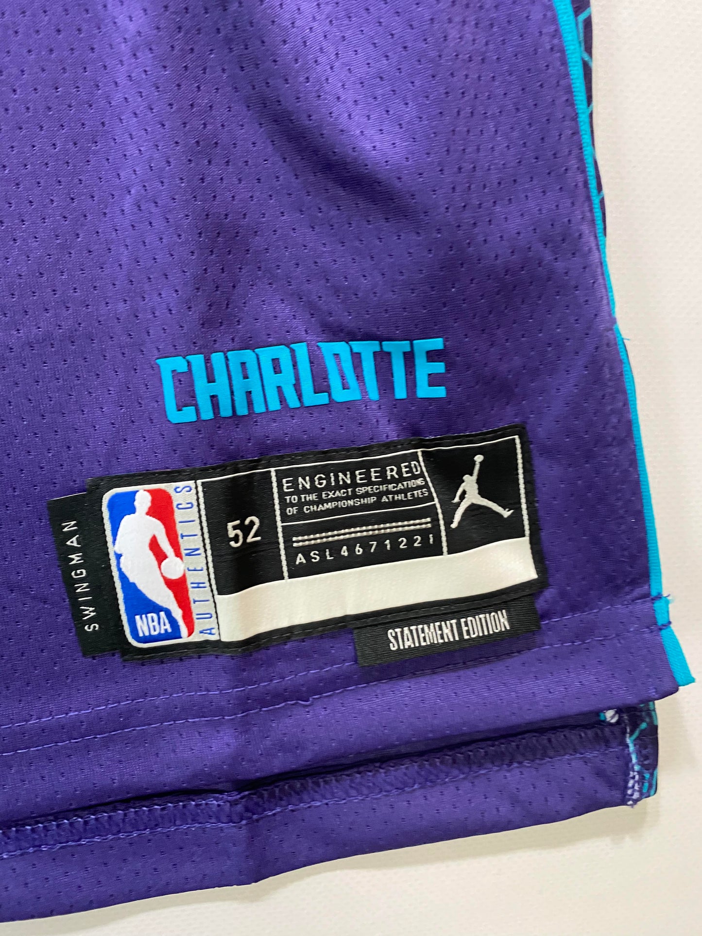 Charlotte Hornets #1 LaMelo Ball Nike Statement NBA Jersey - Mens XL