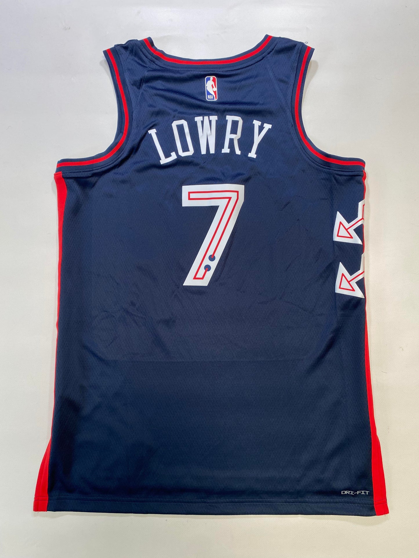 Philadelphia 76ers #7 Kyle Lowry Nike City NBA Jersey - Mens Medium