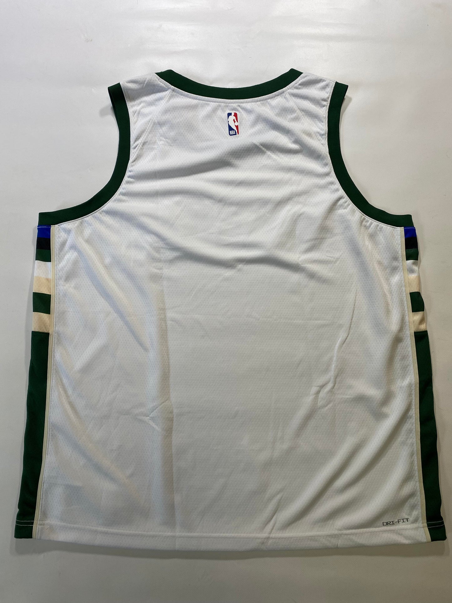 Milwaukee Bucks Nike Association NBA Jersey - Mens 2XL