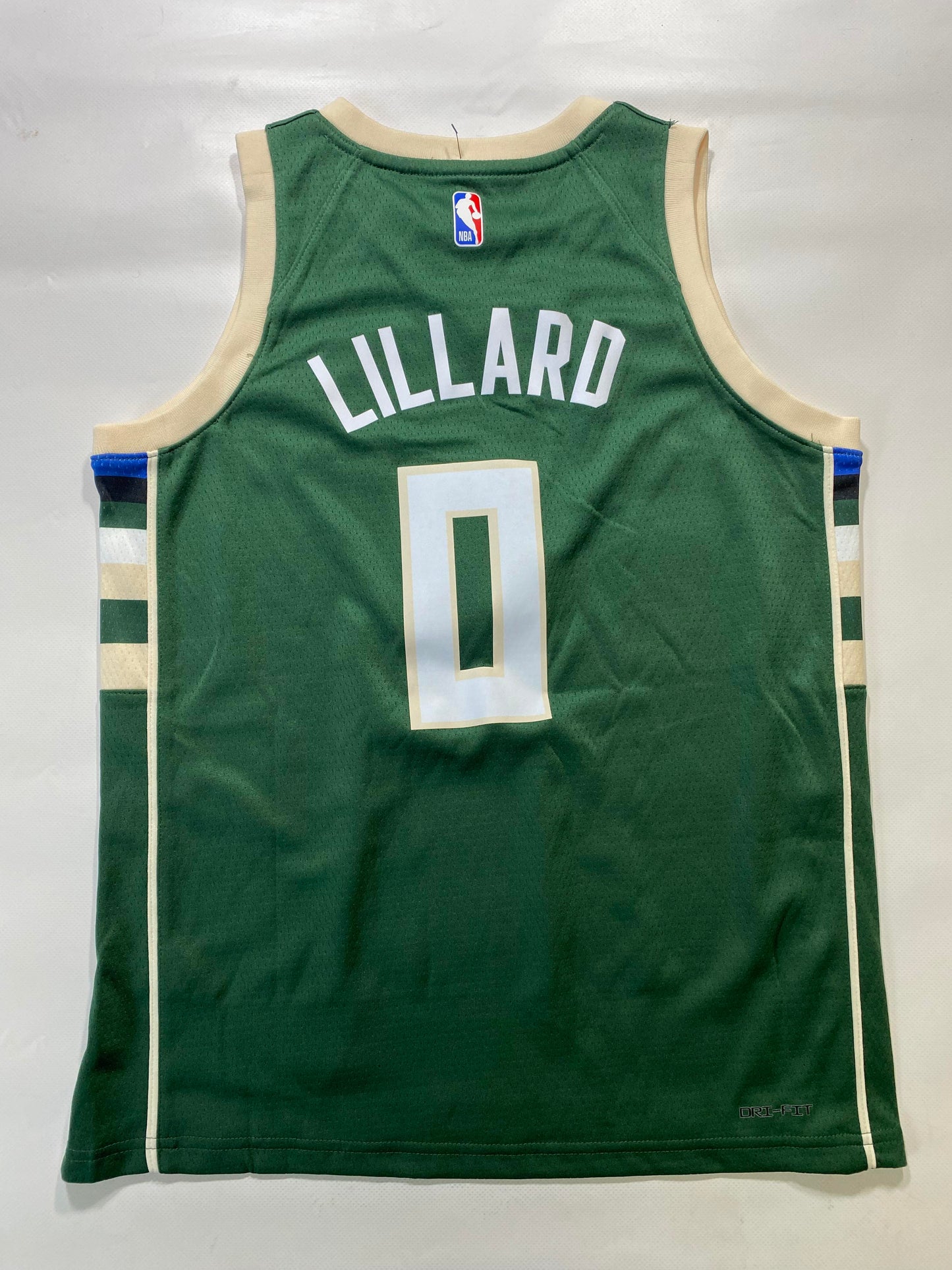 Milwaukee Bucks #0 Damien Lillard Nike Icon NBA Jersey - Youth Medium