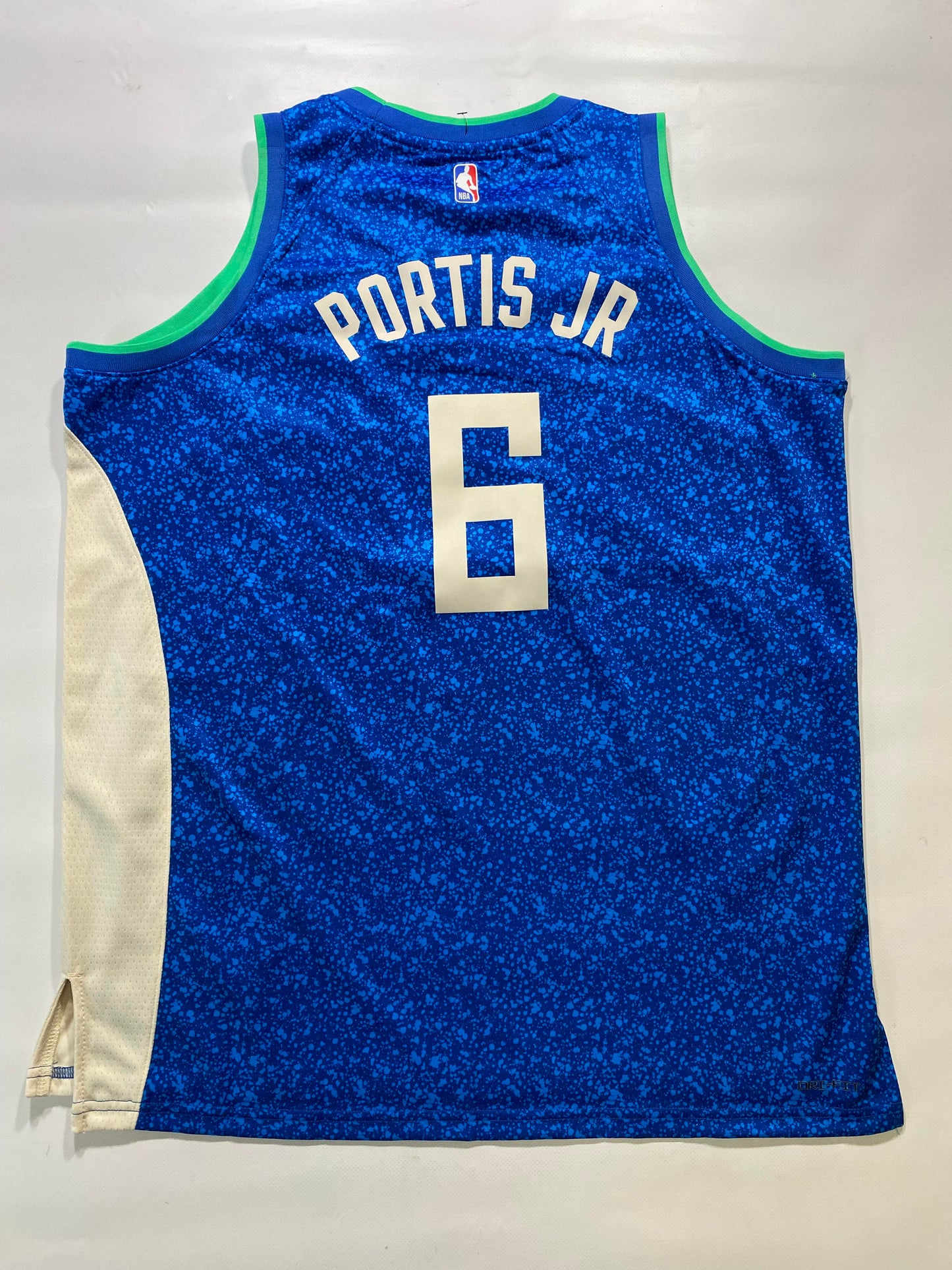 Milwaukee Bucks #6 Bobby Portis Jr. Nike City NBA Jersey - Youth XL