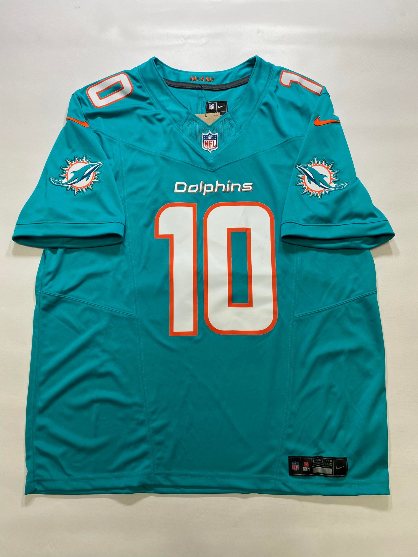 Miami Dolphins #10 Tyreek Hill Nike Limited Jersey - Mens XL