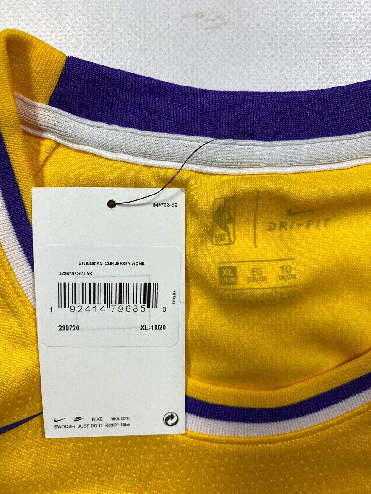 Los Angeles Lakers #6 LeBron James Nike NBA Icon Jersey - Youth XL - American Sports Jerseys