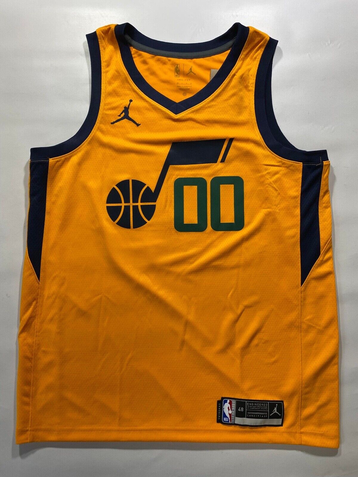 Utah Jazz #00 Jordan Clarkson Nike NBA Statement Jersey - Mens Medium