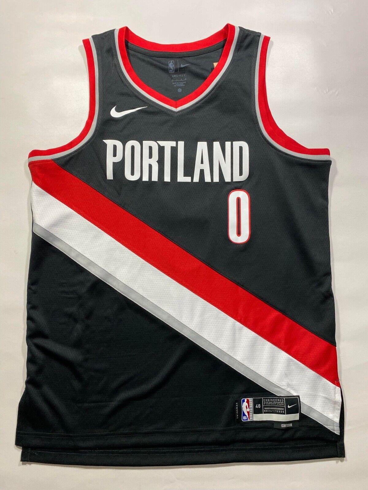 Portland Trail Blazers Damian Lillard #0 Nike Icon NBA Jersey - Men's Large