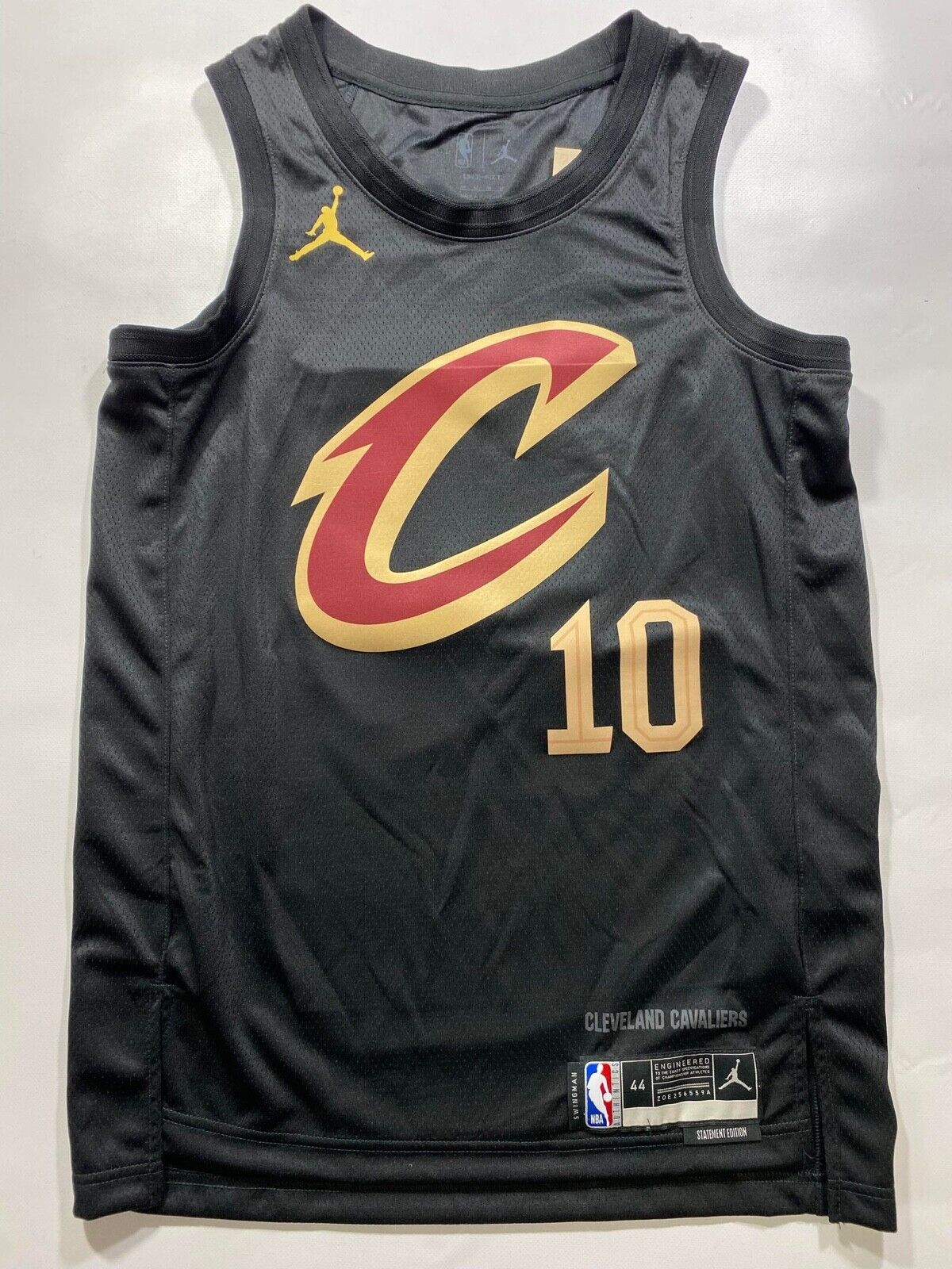 Cleveland Cavaliers #10 Darius Garland Nike Statement NBA Jersey - Mens Medium - American Sports Jerseys