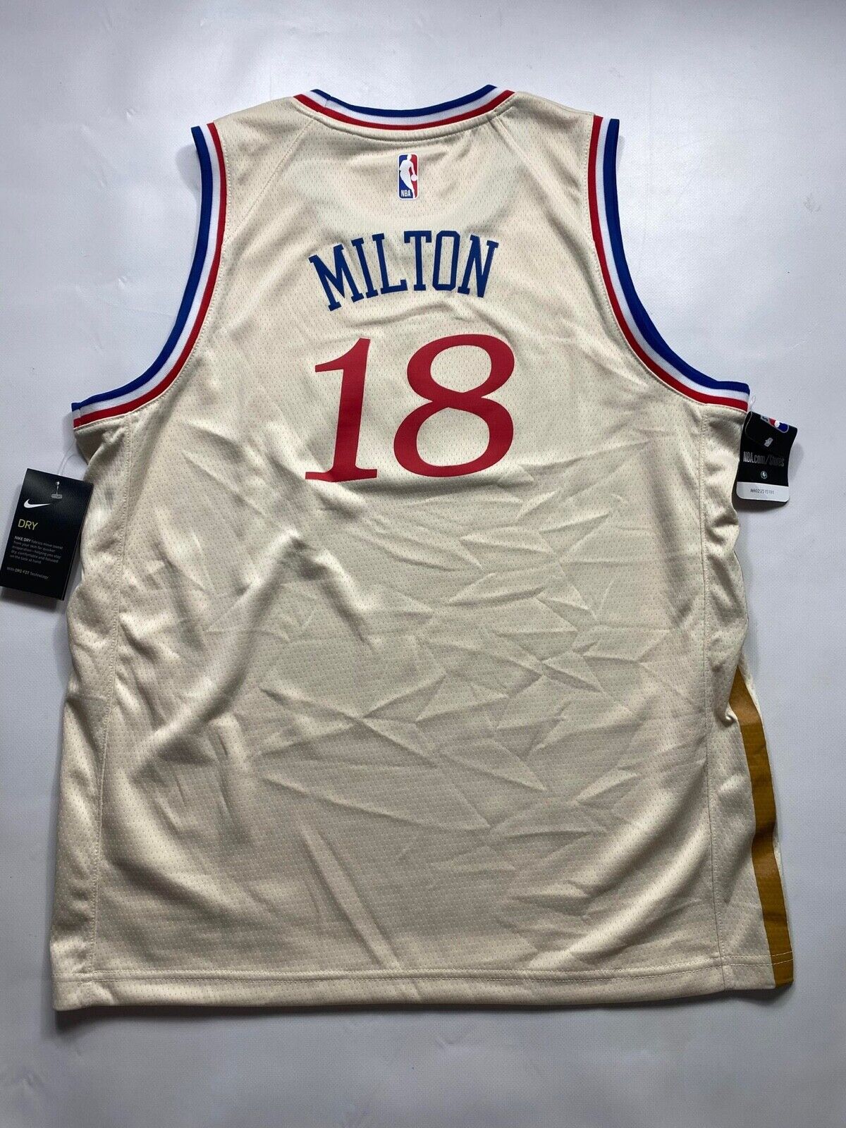 Philadelphia 76ers Nike Jersey Kids (XL) NBA City Edition Cream Milton #18.