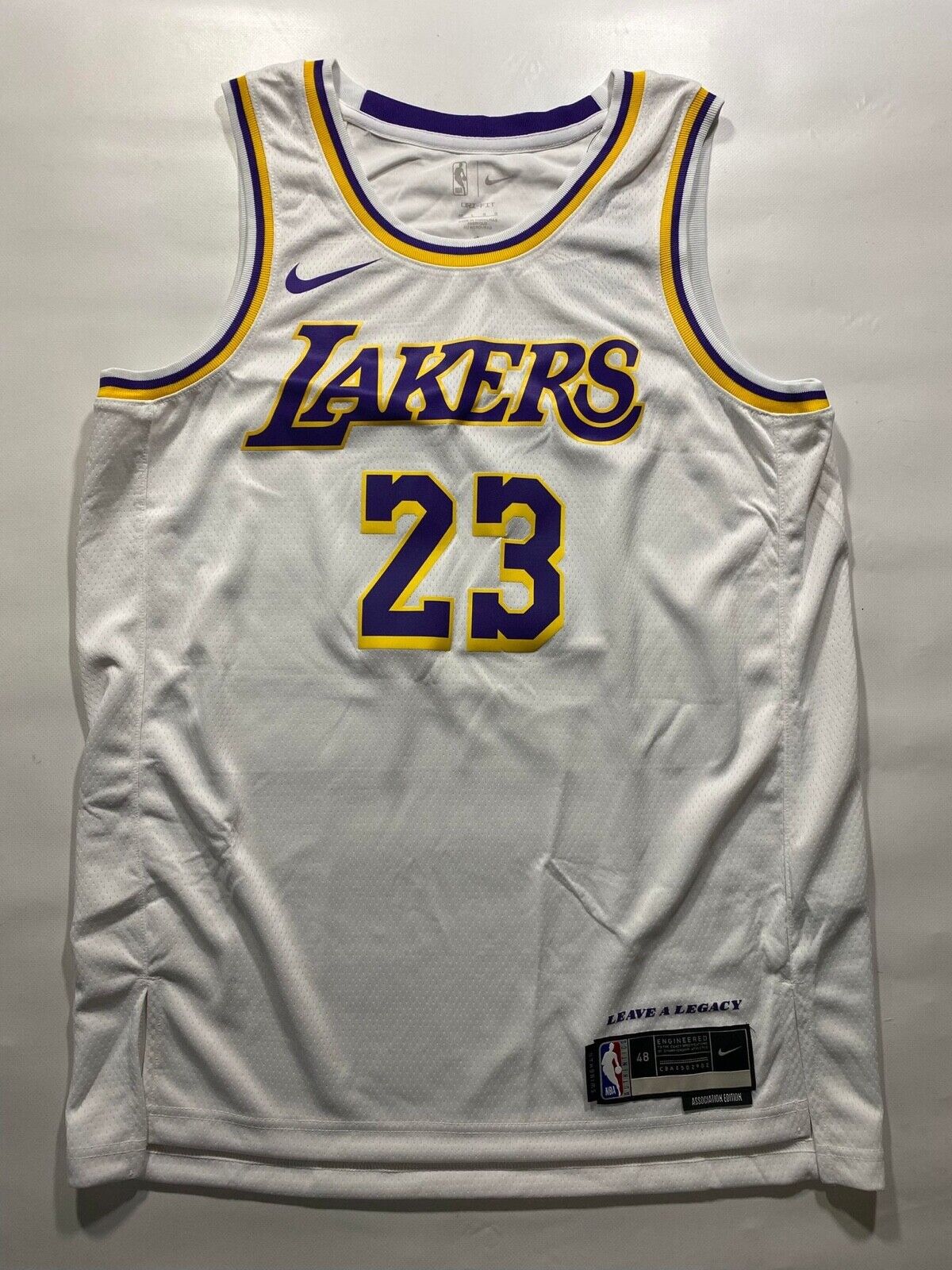 Los Angeles Lakers #23 LeBron James Nike NBA Association Jersey - Mens Large