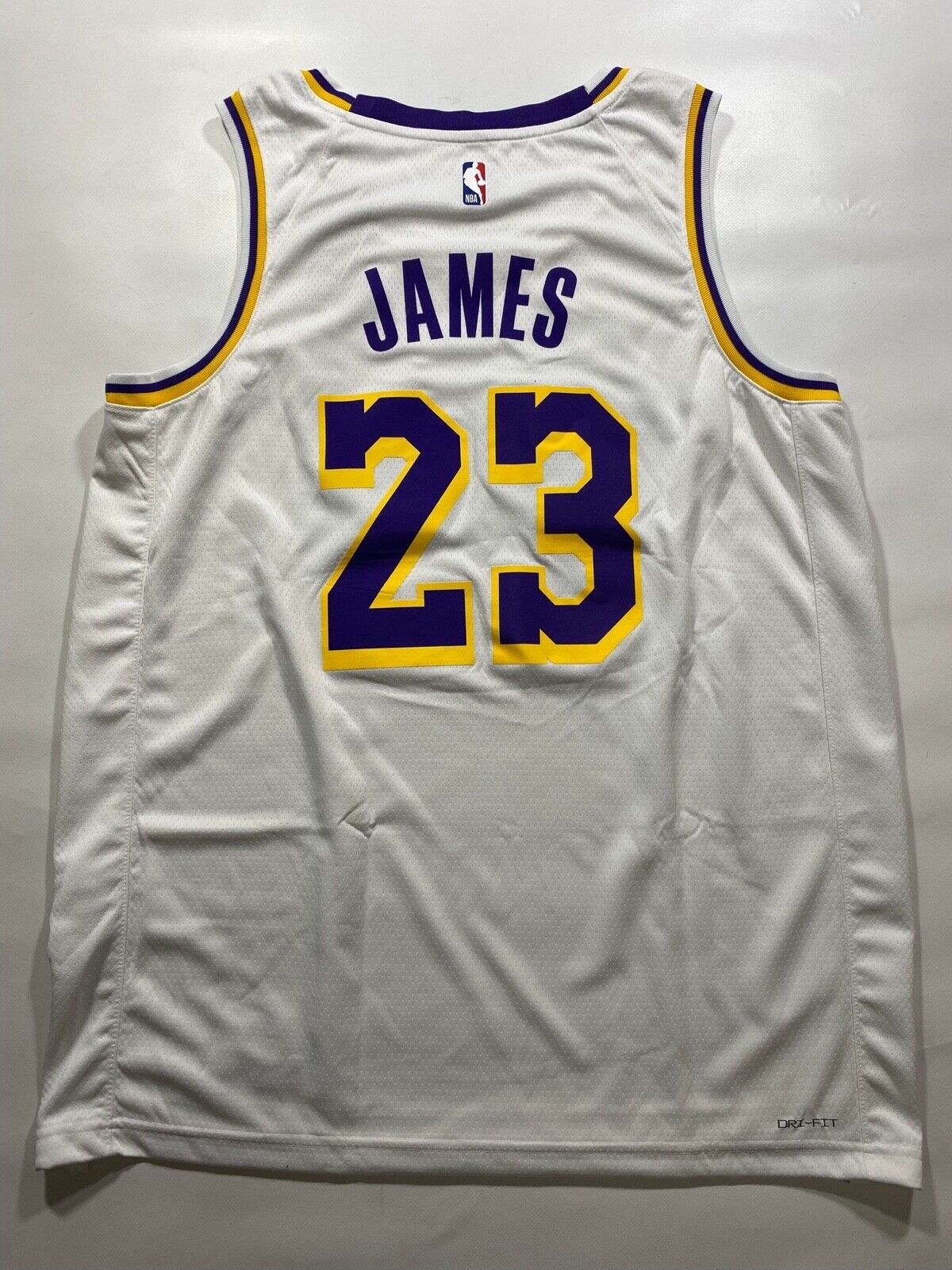 Los Angeles Lakers #23 LeBron James Nike NBA Association Jersey - Mens XL - American Sports Jerseys