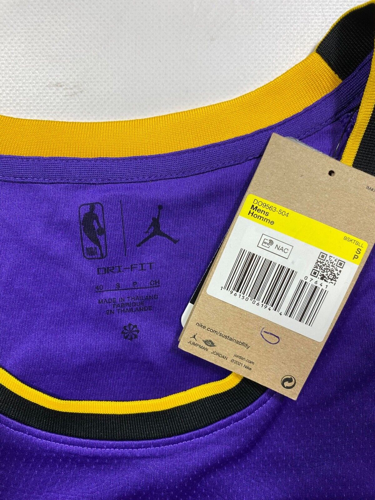 Los Angeles Lakers #23 LeBron James Nike NBA Statement Jersey - Mens Small - American Sports Jerseys